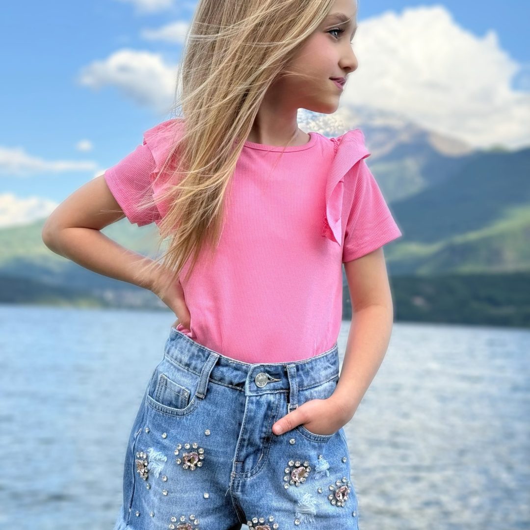 facetune_19-05-2025-01-33-06